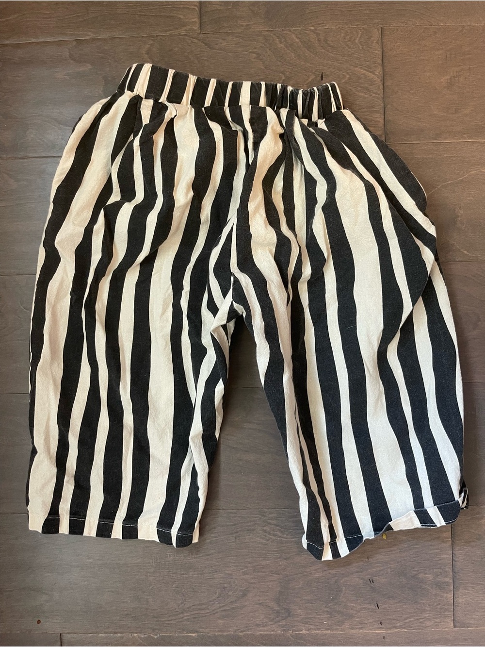 Kids Black & Cream Striped Elastic Waist Shorts - Picture 2 of 2